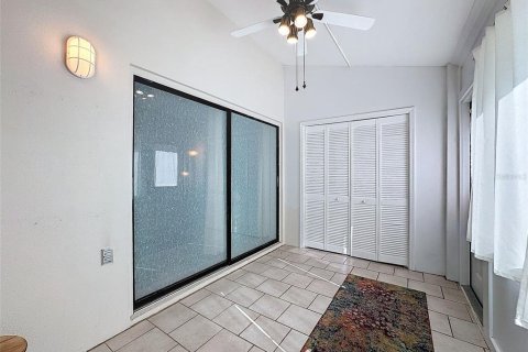 House in Clearwater, Florida 2 bedrooms, 114.73 sq.m. № 1537443 - photo 27