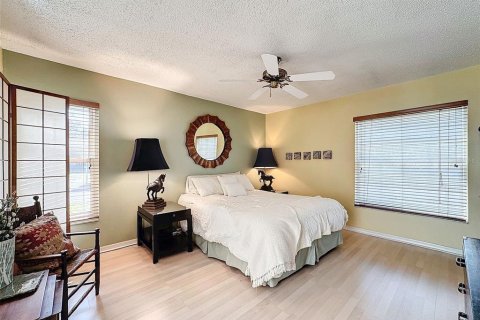 House in Clearwater, Florida 2 bedrooms, 114.73 sq.m. № 1537443 - photo 21