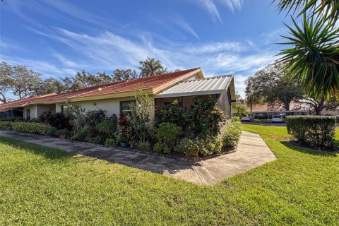 House in Clearwater, Florida 2 bedrooms, 114.73 sq.m. № 1537443 - photo 10