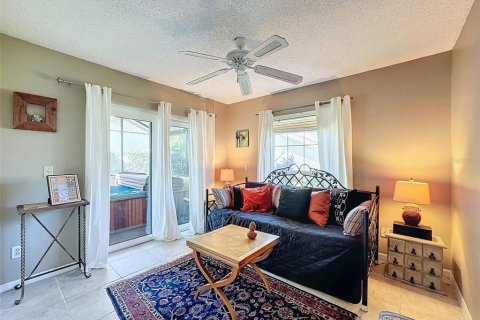 House in Clearwater, Florida 2 bedrooms, 114.73 sq.m. № 1537443 - photo 8
