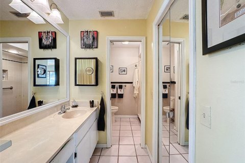 House in Clearwater, Florida 2 bedrooms, 114.73 sq.m. № 1537443 - photo 25