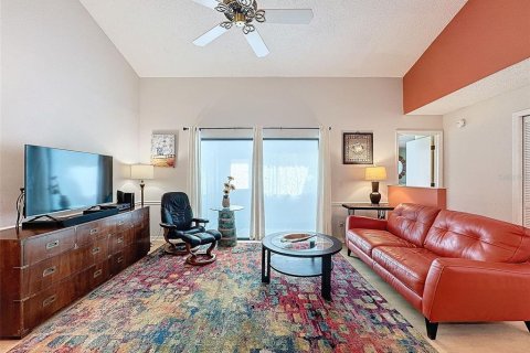House in Clearwater, Florida 2 bedrooms, 114.73 sq.m. № 1537443 - photo 13