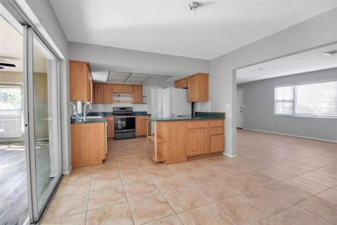 Casa en venta en Bradenton, Florida, 3 dormitorios, 164.25 m2 № 1561240 - foto 11