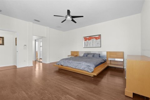 Купить виллу или дом в Сарасота, Флорида 7 комнат, 279.17м2, № 2360529 - фото 25