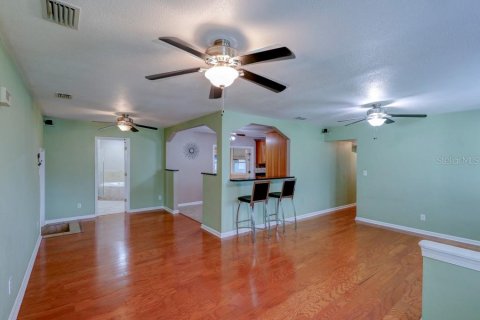 Casa en venta en Saint Petersburg, Florida, 3 dormitorios, 135.27 m2 № 2387408 - foto 6