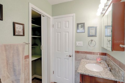 Casa en venta en Saint Petersburg, Florida, 3 dormitorios, 135.27 m2 № 2387408 - foto 24