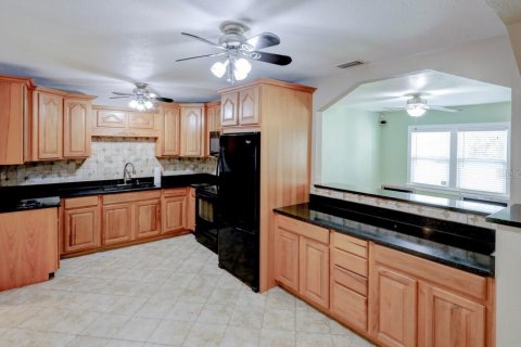 Casa en venta en Saint Petersburg, Florida, 3 dormitorios, 135.27 m2 № 2387408 - foto 9