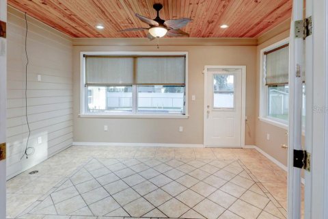 Casa en venta en Saint Petersburg, Florida, 3 dormitorios, 135.27 m2 № 2387408 - foto 12