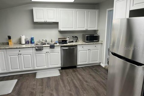 Apartment in Leesburg, Florida 2 bedrooms, 92.9 sq.m. № 2157511 - photo 2