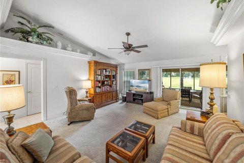 House in Winter Haven, Florida 3 bedrooms, 152.82 sq.m. № 1870732 - photo 4