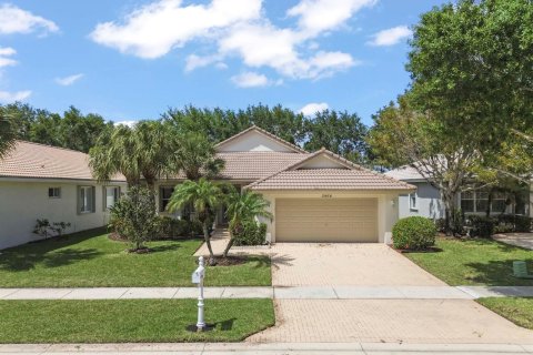 Villa ou maison à vendre à West Palm Beach, Floride: 3 chambres, 192.87 m2 № 2147007 - photo 2