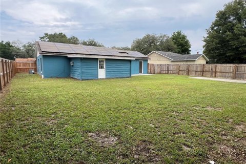 House in Apopka, Florida 3 bedrooms, 104.98 sq.m. № 2258993 - photo 27
