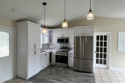 House in Apopka, Florida 3 bedrooms, 104.98 sq.m. № 2258993 - photo 29