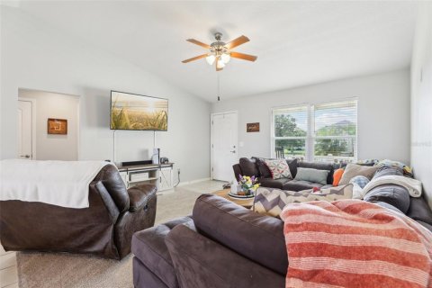 Villa ou maison à vendre à Oxford, Floride: 3 chambres, 137.12 m2 № 1628720 - photo 8