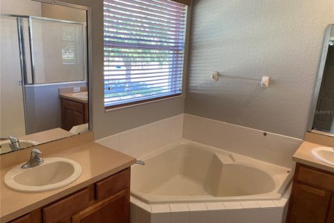 Villa ou maison à louer à Kissimmee, Floride: 3 chambres, 168.43 m2 № 1797877 - photo 8