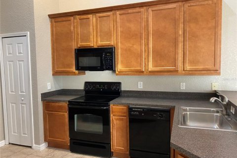 Villa ou maison à louer à Kissimmee, Floride: 3 chambres, 168.43 m2 № 1797877 - photo 20