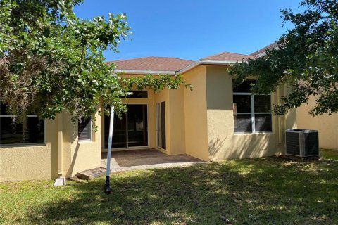 Villa ou maison à louer à Kissimmee, Floride: 3 chambres, 168.43 m2 № 1797877 - photo 12