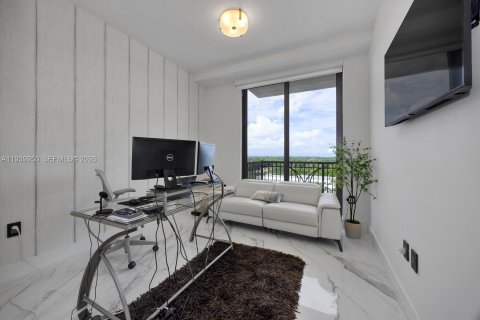 Condo in Coral Gables, Florida, 4 bedrooms  № 1997669 - photo 30