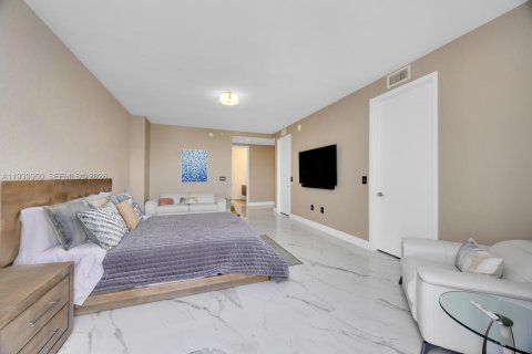 Condo in Coral Gables, Florida, 4 bedrooms  № 1997669 - photo 20