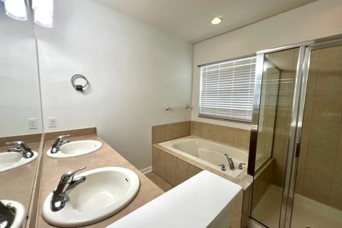 Touwnhouse à vendre à Orlando, Floride: 3 chambres, 161.37 m2 № 1911407 - photo 12