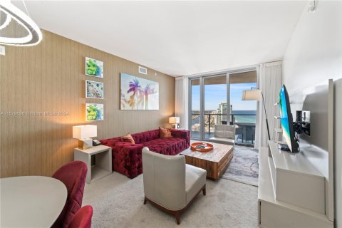 Снять в аренду кондоминиум в Холливуд, Флорида 2 спальни, 109.53м2, № 1958876 - фото 6