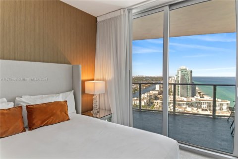 Снять в аренду кондоминиум в Холливуд, Флорида 2 спальни, 109.53м2, № 1958876 - фото 14