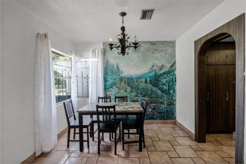 Casa en venta en Orlando, Florida, 2 dormitorios, 294.5 m2 № 1917192 - foto 5