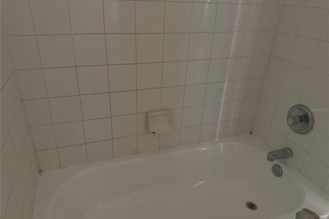 Villa ou maison à vendre à Tampa, Floride: 3 chambres, 112.88 m2 № 2417008 - photo 6