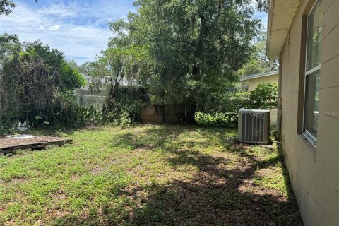 Villa ou maison à vendre à Tampa, Floride: 3 chambres, 112.88 m2 № 2417008 - photo 17