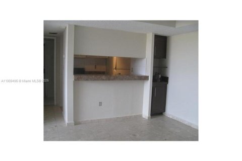 Condominio en venta en Miami, Florida, 2 dormitorios, 76.83 m2 № 1965183 - foto 2