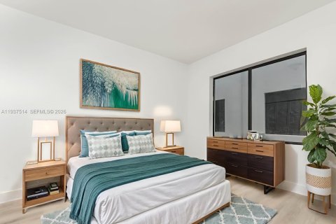 Propiedad comercial en venta en Miami, Florida № 2088489 - foto 24