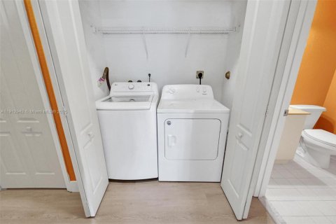 Купить таунхаус в Плантация, Флорида 2 спальни, 111.95м2, № 1969260 - фото 19