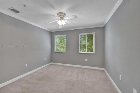 Купить таунхаус в Плантация, Флорида 2 спальни, 111.95м2, № 1969260 - фото 28