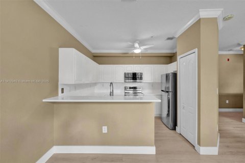 Купить таунхаус в Плантация, Флорида 2 спальни, 111.95м2, № 1969260 - фото 15