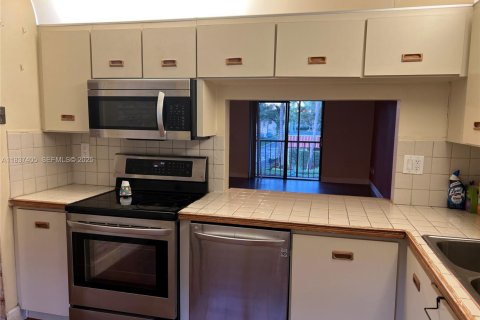 Condominio en venta en Miami, Florida, 3 dormitorios, 126.72 m2 № 1987916 - foto 7