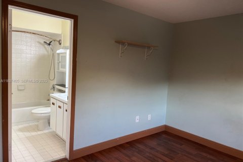 Condominio en venta en Miami, Florida, 3 dormitorios, 126.72 m2 № 1987916 - foto 16