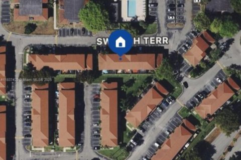 Townhouse in Miami, Florida 3 bedrooms, 126.72 sq.m. № 1987916 - photo 3