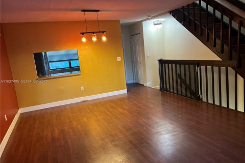 Condominio en venta en Miami, Florida, 3 dormitorios, 126.72 m2 № 1987916 - foto 10