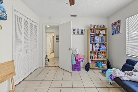 Commercial property in Spring Hill, Florida 4 bedrooms, 193.24 sq.m. № 2373574 - photo 15