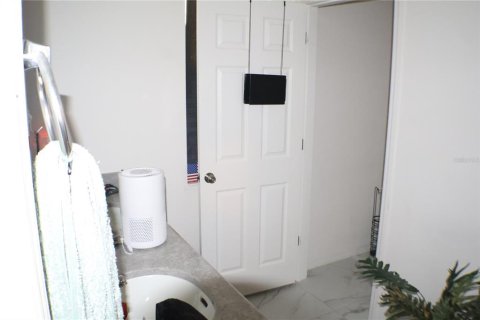 House in Groveland, Florida 4 bedrooms, 168.34 sq.m. № 1906963 - photo 10