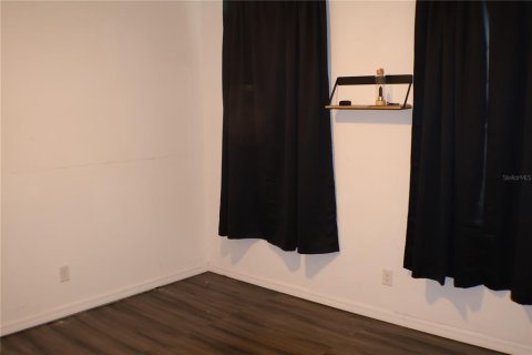 Купить виллу или дом в Гроувленд, Флорида 8 комнат, 168.34м2, № 1906963 - фото 15