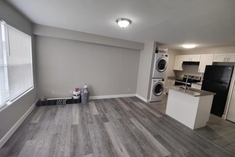 Condo in Orlando, Florida, 1 bedroom  № 1579251 - photo 8