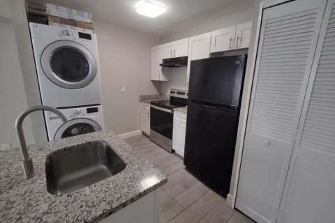 Condo in Orlando, Florida, 1 bedroom  № 1579251 - photo 4