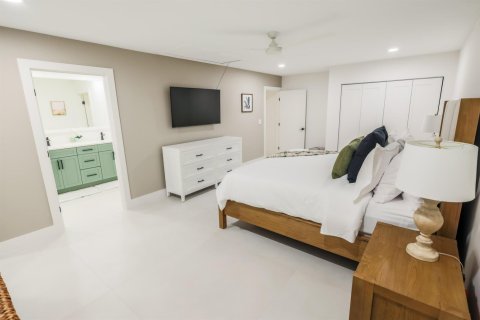 Casa en alquiler en Delray Beach, Florida, 5 dormitorios, 283.63 m2 № 2250699 - foto 19