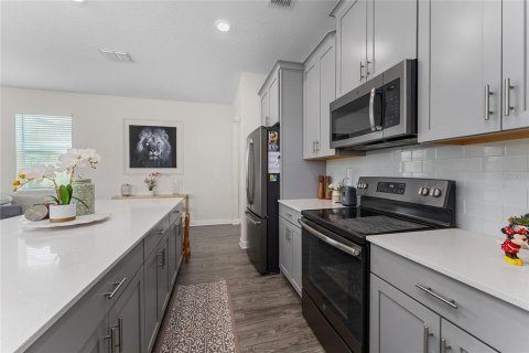 Casa en venta en Orlando, Florida, 4 dormitorios, 230.03 m2 № 1902480 - foto 16