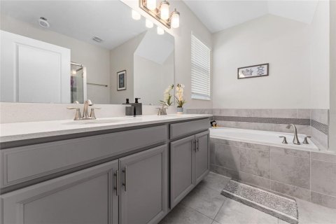 Casa en venta en Orlando, Florida, 4 dormitorios, 230.03 m2 № 1902480 - foto 21