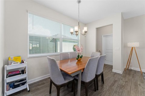 Casa en venta en Orlando, Florida, 4 dormitorios, 230.03 m2 № 1902480 - foto 17