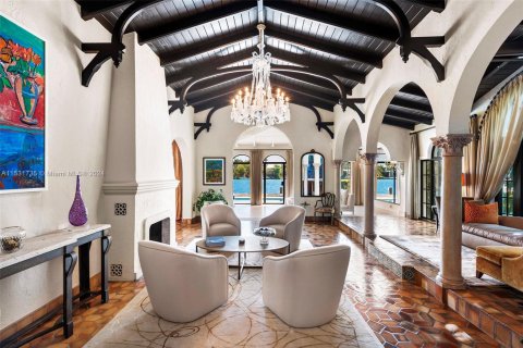 Casa en venta en Miami Beach, Florida, 4 dormitorios, 315.68 m2 № 1972679 - foto 5