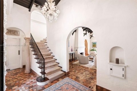 Casa en venta en Miami Beach, Florida, 4 dormitorios, 315.68 m2 № 1972679 - foto 10