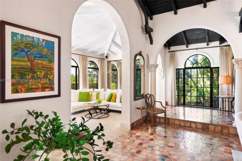 Casa en venta en Miami Beach, Florida, 4 dormitorios, 315.68 m2 № 1972679 - foto 21